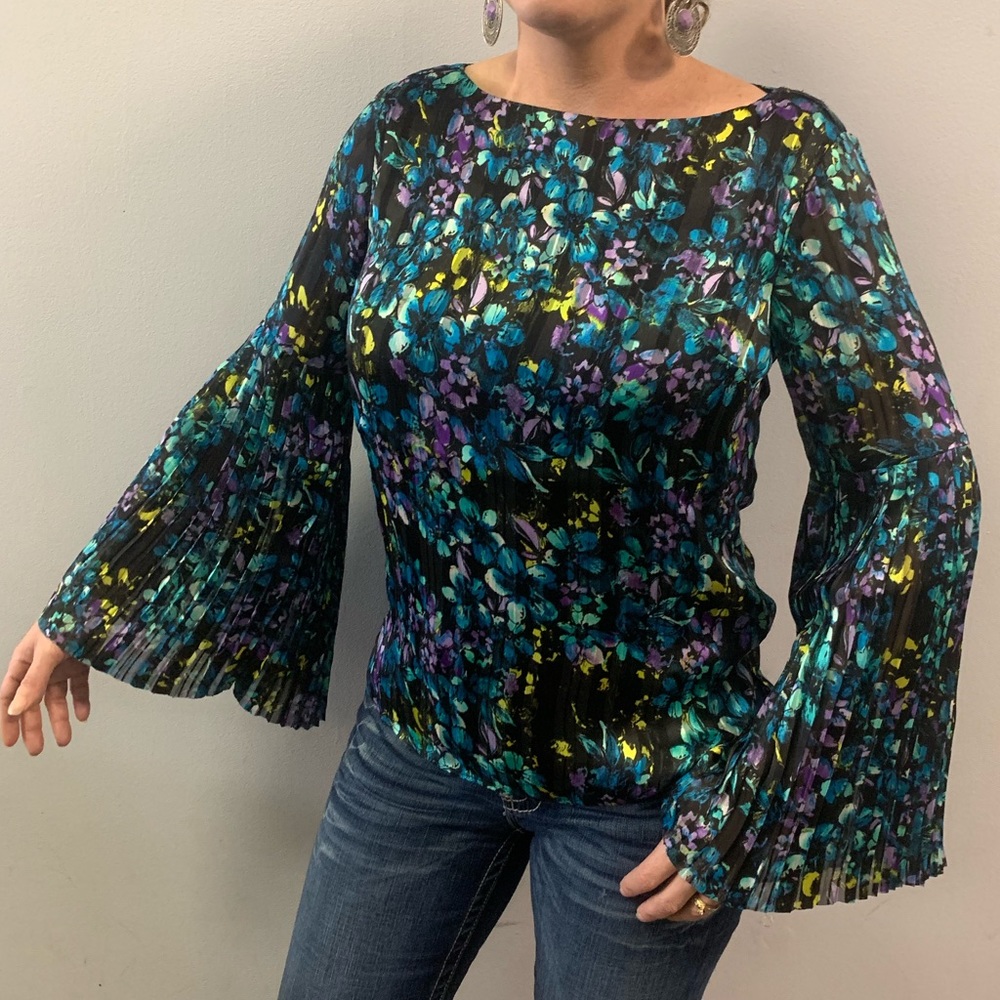 The Limited M Floral Bell Sleeved Blouse NWT